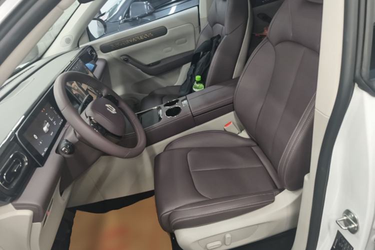 Used Leapmotor C11 2024 All-Electric 580 Luxury Edition Left Front Seat