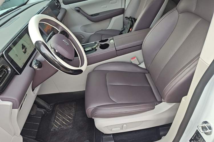 Used Leapmotor C11 2024 All-Electric 580 Luxury Edition Left Front Seat