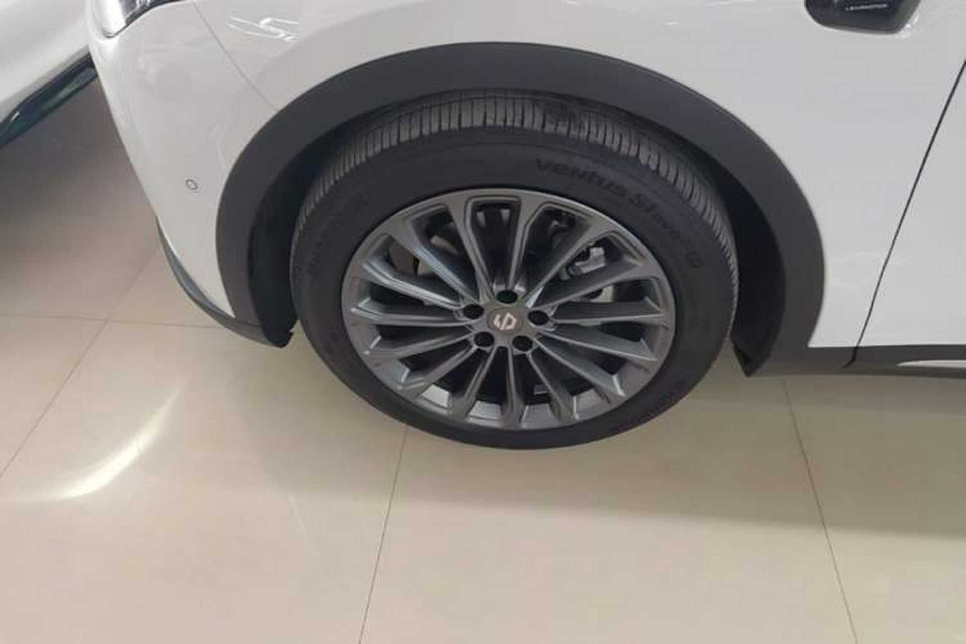 Used Leapmotor C11 2024 All-Electric 580 Luxury Edition Left Front Wheel Hub
