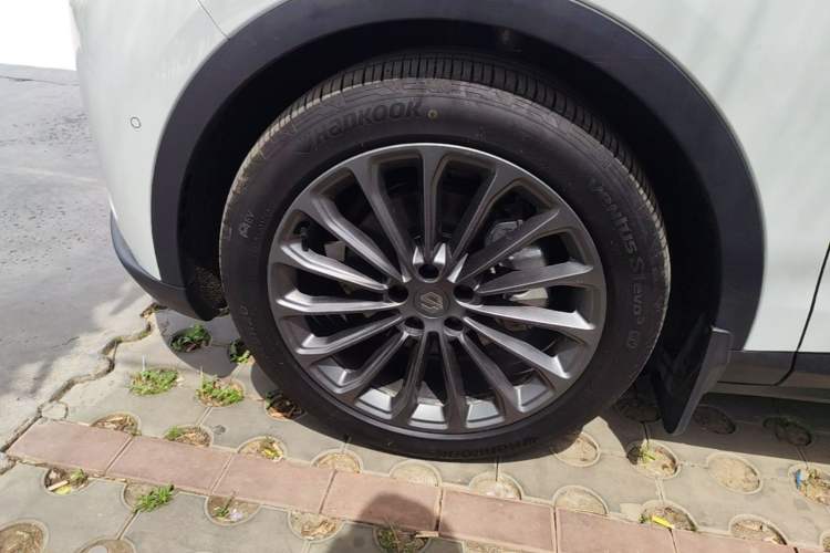 Used Leapmotor C11 2024 All-Electric 580 Luxury Edition Left Front Wheel Hub