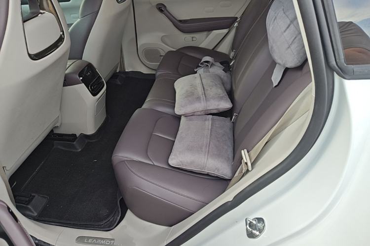 Used Leapmotor C11 2024 All-Electric 580 Luxury Edition Left Rear Seat