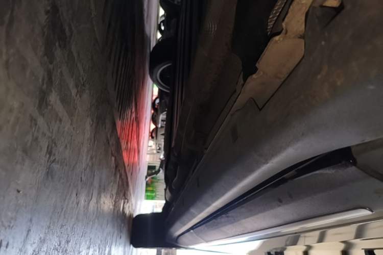 Used Leapmotor C11 2024 Range-Extended 300 Luxury Edition Left Side Sill