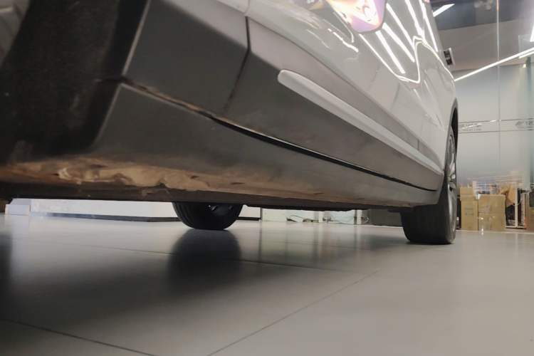 Used Leapmotor C11 2024 All-Electric 580 Luxury Edition Left Side Sill