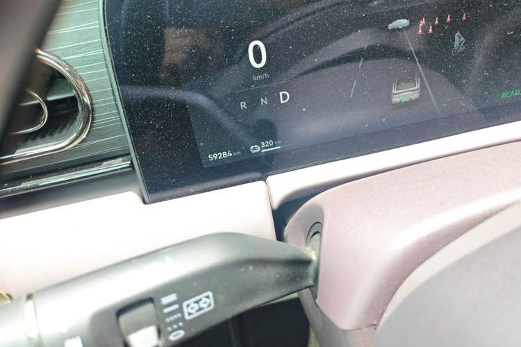 Used Leapmotor C11 2024 All-Electric 580 Luxury Edition Odometer Close Up