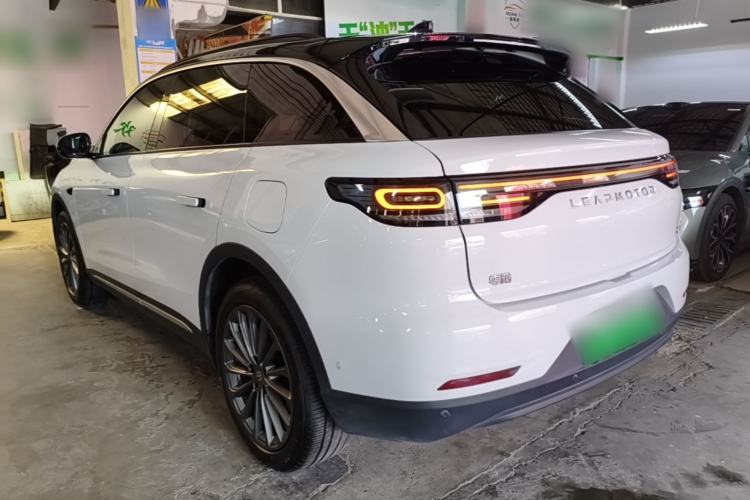Used Leapmotor C11 2024 Range-Extended 300 Luxury Edition Rear Left 45 Deg