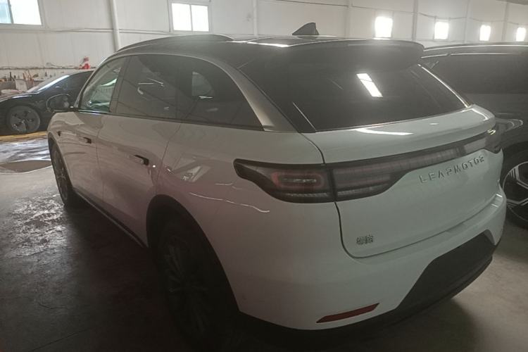 Used Leapmotor C11 2024 All-Electric 580 Luxury Edition Rear Left 45 Deg