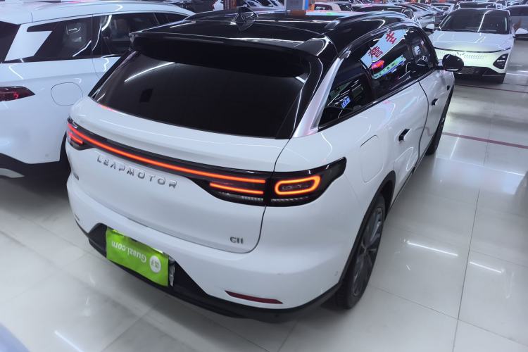 Used Leapmotor C11 2024 Range-Extended 300 Luxury Edition Rear Right 45 Deg