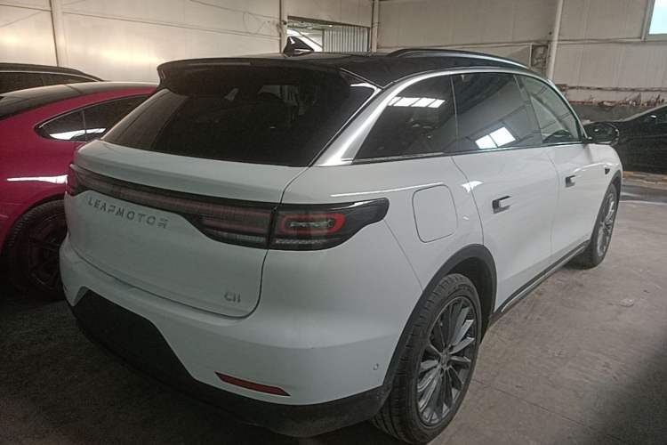 Used Leapmotor C11 2024 All-Electric 580 Luxury Edition Rear Right 45 Deg