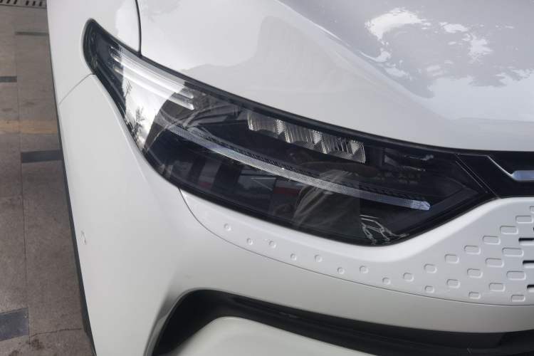 Used Leapmotor C11 2024 Range-Extended 300 Luxury Edition Right Front Headlight
