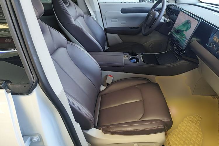 Used Leapmotor C11 2024 All-Electric 580 Luxury Edition Right Front Seat