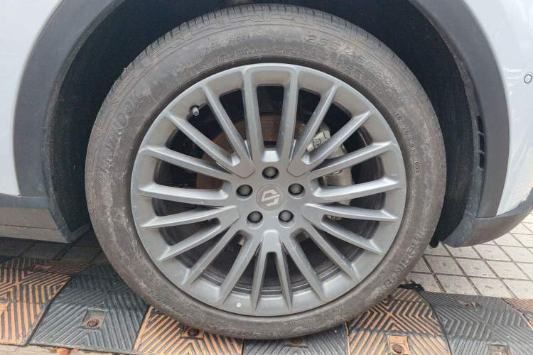 Used Leapmotor C11 2024 Range-Extended 300 Luxury Edition Right Front Wheel Hub