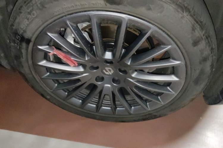 Used Leapmotor C11 2024 All-Electric 580 Luxury Edition Right Front Wheel Hub