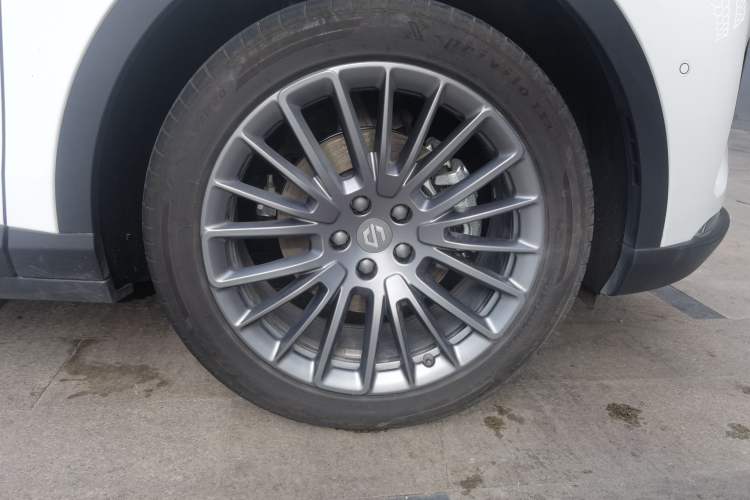 Used Leapmotor C11 2024 Range-Extended 300 Luxury Edition Right Front Wheel Hub
