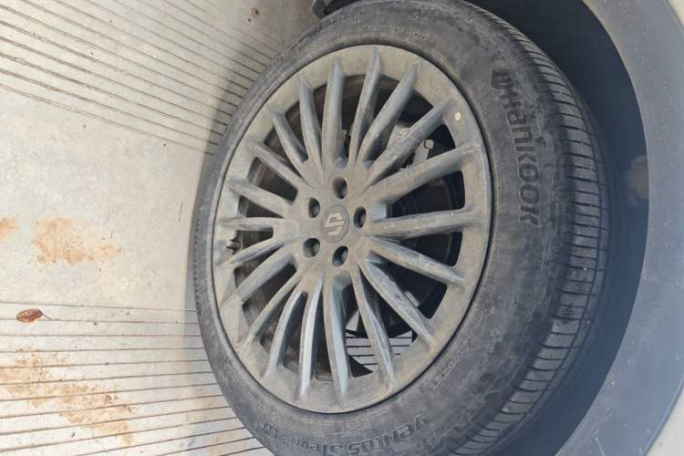 Used Leapmotor C11 2024 All-Electric 580 Luxury Edition Right Front Wheel Hub