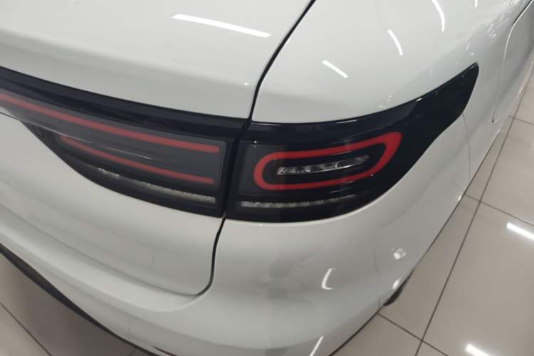 Used Leapmotor C11 2024 All-Electric 580 Luxury Edition Right Rear Taillight