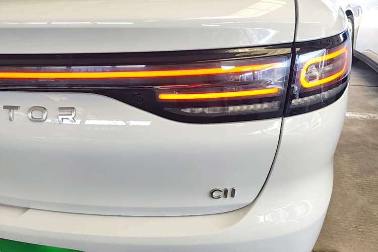 Used Leapmotor C11 2024 All-Electric 580 Luxury Edition Right Rear Taillight