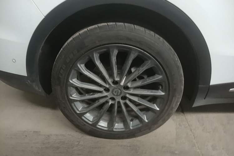 Used Leapmotor C11 2024 All-Electric 580 Luxury Edition Right Rear Wheel Hub