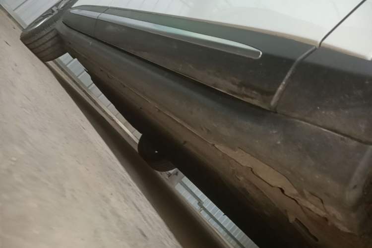 Used Leapmotor C11 2024 All-Electric 580 Luxury Edition Right Side Sill