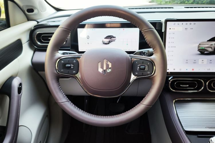 Used Leapmotor C11 2024 All-Electric 580 Luxury Edition Steering Wheel
