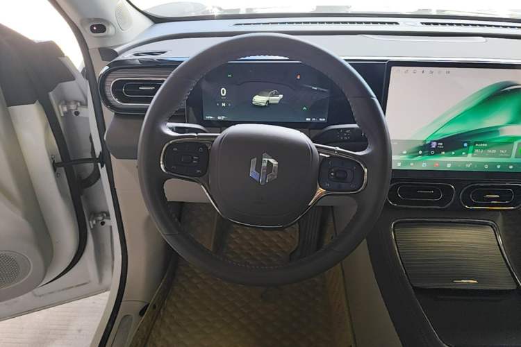 Used Leapmotor C11 2024 All-Electric 580 Luxury Edition Steering Wheel