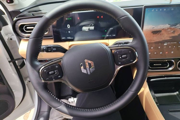 Used Leapmotor C11 2024 All-Electric 580 Luxury Edition Steering Wheel