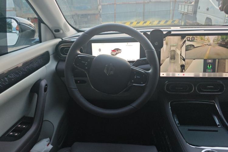 Used Leapmotor C11 2024 Range-Extended 300 LiDAR Edition Steering Wheel
