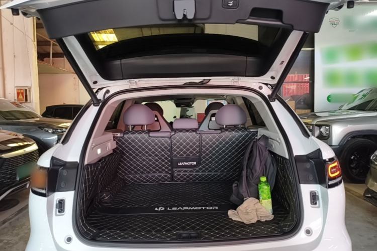 Used Leapmotor C11 2024 Range-Extended 300 Luxury Edition Trunk