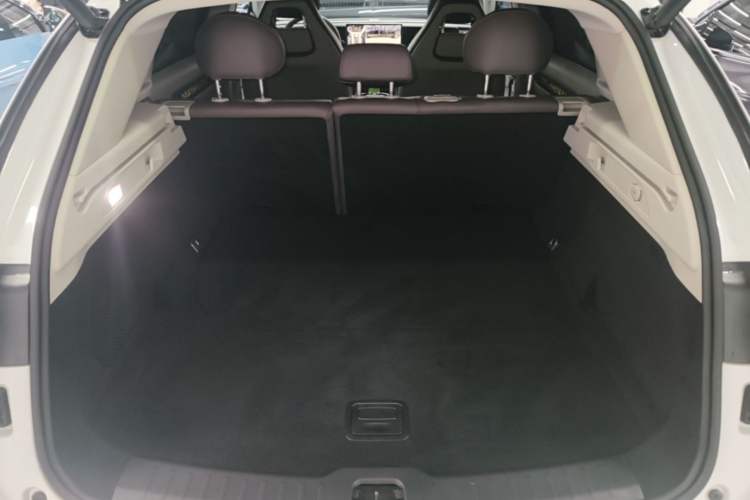 Used Leapmotor C11 2024 All-Electric 580 Luxury Edition Trunk