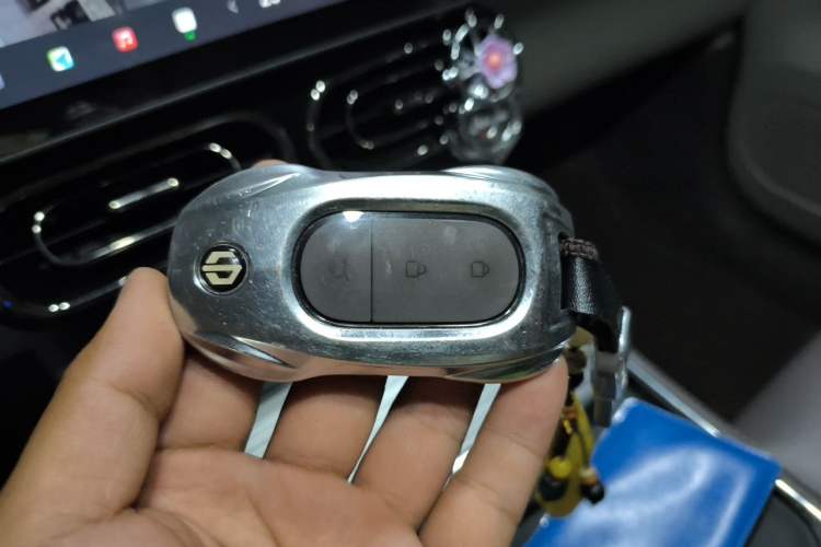 Used Leapmotor C11 2024 All-Electric 580 Luxury Edition Vehicle Key