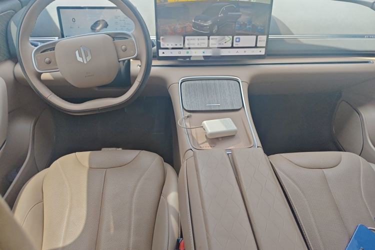 Used Leapmotor C11 2026 Range-Extended 300 LiDAR Prestige Edition Center Console