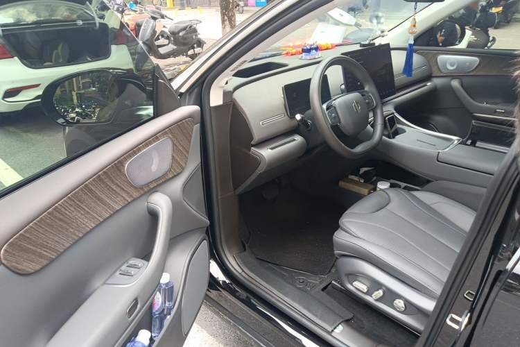 Used Leapmotor C11 2026 Range-Extended 300 LiDAR Prestige Edition Driver Seat