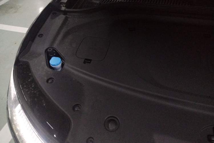 Used Leapmotor C11 2026 All-Electric 640 LiDAR Prestige Edition Engine Bay Right