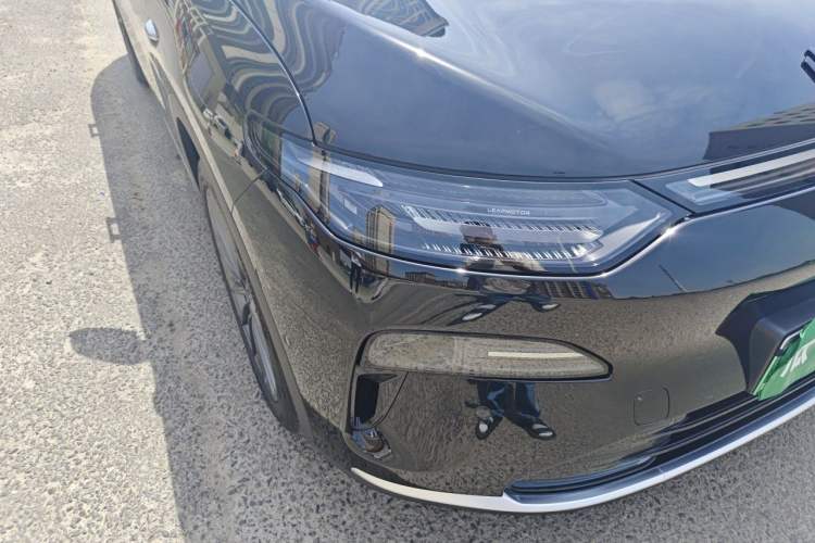 Used Leapmotor C11 2026 Range-Extended 300 LiDAR Prestige Edition Right Front Headlight