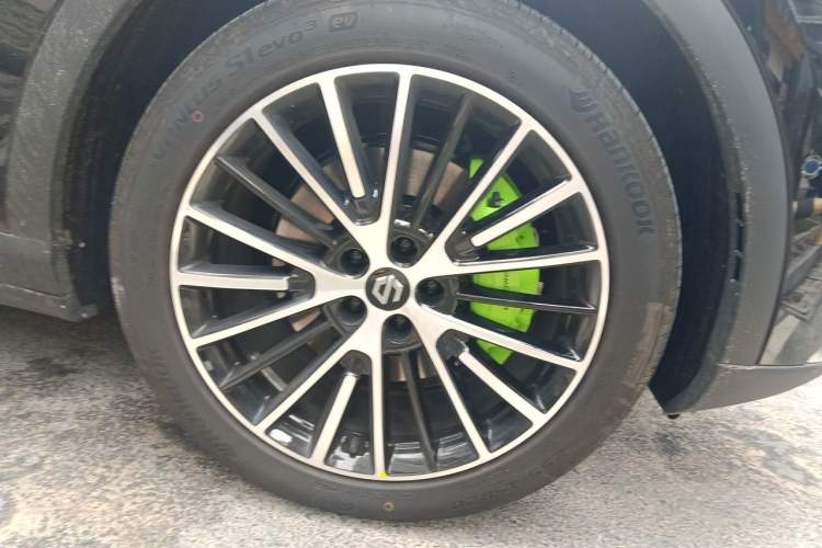 Used Leapmotor C11 2026 Range-Extended 300 LiDAR Prestige Edition Right Front Wheel Hub