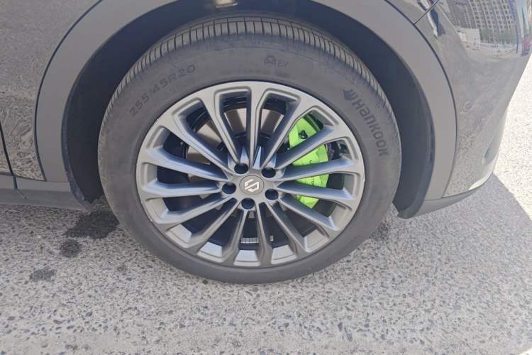 Used Leapmotor C11 2026 Range-Extended 300 LiDAR Prestige Edition Right Front Wheel Hub