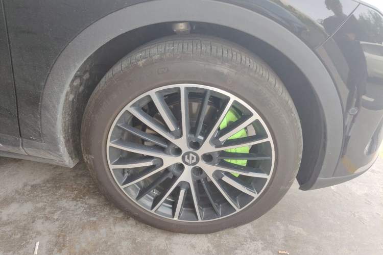 Used Leapmotor C11 2026 Range-Extended 300 LiDAR Prestige Edition Right Front Wheel Hub