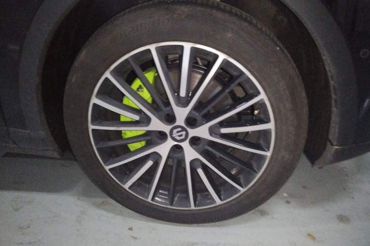 Used Leapmotor C11 2026 All-Electric 640 LiDAR Prestige Edition Right Front Wheel Hub