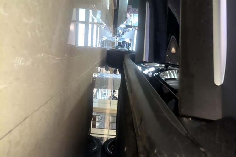 Used Leapmotor C11 2026 All-Electric 640 LiDAR Edition Right Side Sill