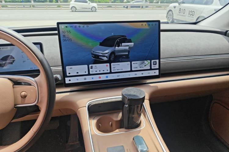 Used Leapmotor C11 2026 All-Electric 640 LiDAR Prestige Edition Audio And AC Panel