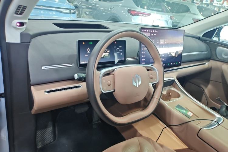 Used Leapmotor C11 2026 All-Electric 640 LiDAR Prestige Edition Center Console