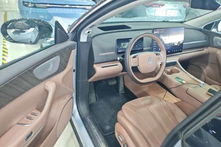 Used Leapmotor C11 2026 All-Electric 640 LiDAR Prestige Edition Driver Seat