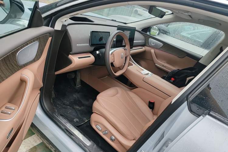 Used Leapmotor C11 2026 All-Electric 640 LiDAR Prestige Edition Driver Seat