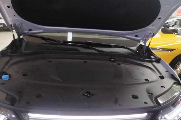 Used Leapmotor C11 2026 All-Electric 640 LiDAR Prestige Edition Engine Bay