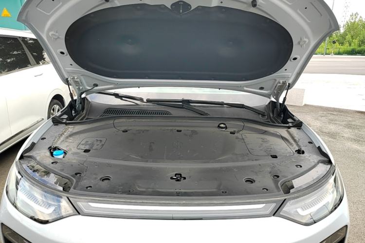 Used Leapmotor C11 2026 All-Electric 640 LiDAR Prestige Edition Engine Bay