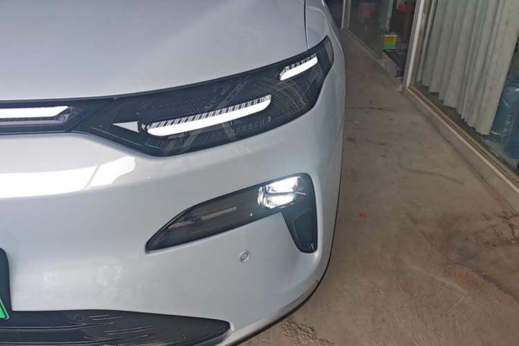 Used Leapmotor C11 2026 All-Electric 640 LiDAR Edition Left Front Headlight