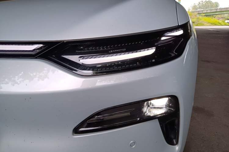 Used Leapmotor C11 2026 All-Electric 640 LiDAR Prestige Edition Left Front Headlight