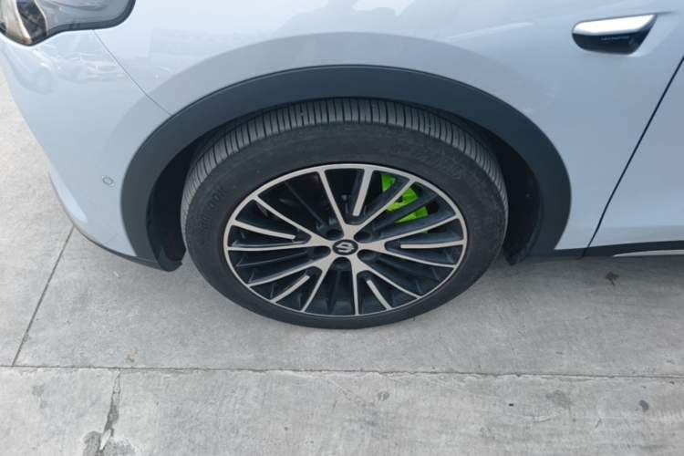 Used Leapmotor C11 2026 All-Electric 640 LiDAR Prestige Edition Left Front Wheel Hub