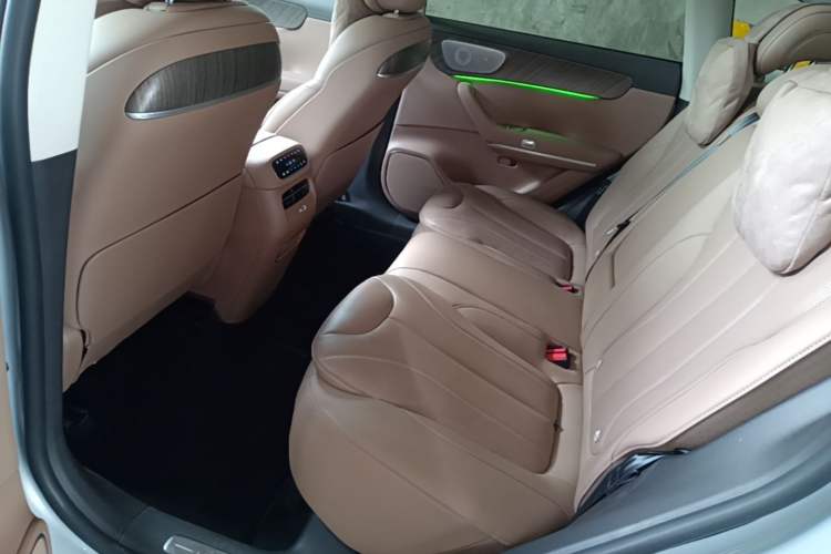Used Leapmotor C11 2026 All-Electric 640 LiDAR Prestige Edition Left Rear Seat