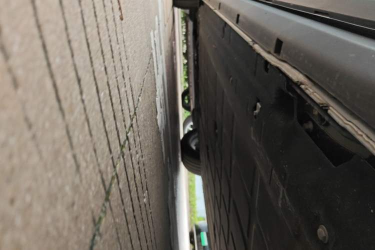 Used Leapmotor C11 2026 All-Electric 640 LiDAR Edition Left Side Sill