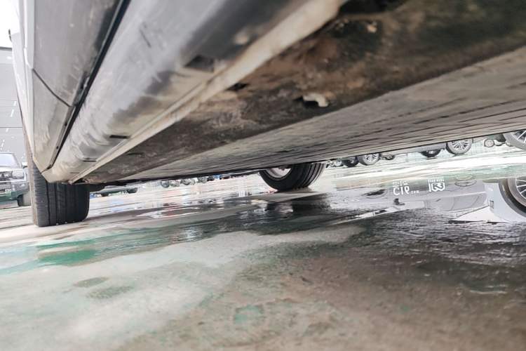 Used Leapmotor C11 2026 All-Electric 640 LiDAR Prestige Edition Left Side Sill